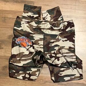 New York Knicks Basketball Camo Leggings